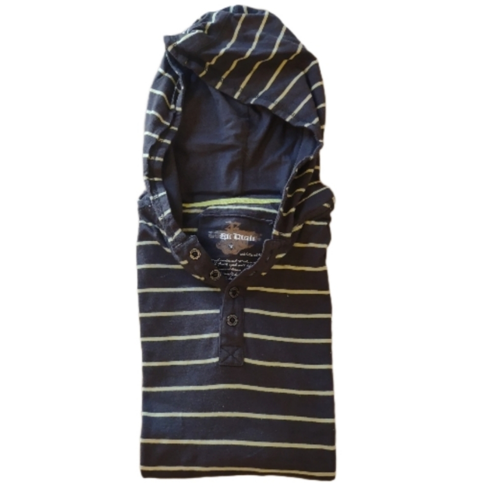 Bundle of 4 Boys Shirts, Medium - Picture 2 of 6